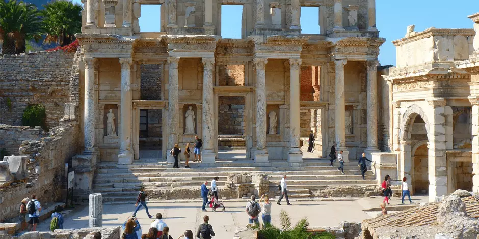 Ege'nin İncisi'ni Keşfedin :İzmir Gezilecek Yerler